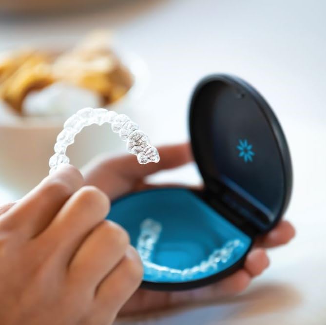 INVISALIGN Aligner and Retainer Case, Black