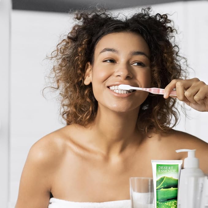 Desert Essence Aloe & Tea Tree Oil Toothpaste - Peppermint - Ideal For Sensitive Teeth & Gums - Complete Oral Care - Aloe - Tea Tree Oil - Baking Soda - Refreshes Breathe - Carrageenan Free