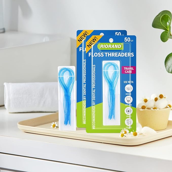 RioRand Floss Threaders,Essential Tool for Maintaining Oral Health with Braces, Bridges, and Implants 200 Count (Pack of 4)