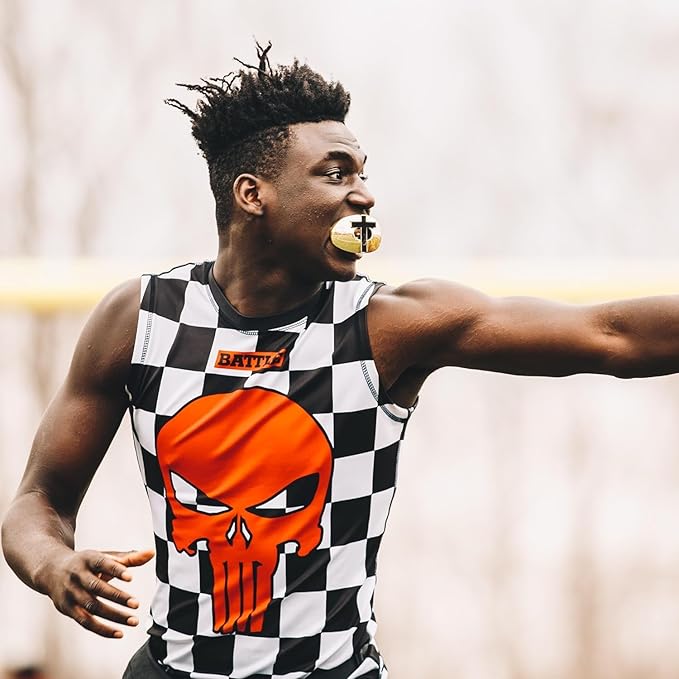 Battle Sports Cross Oxygen Football Mouthguard - Flujo de aire Superior y Mejor rendimiento, máxima protección y transpirabilidad Boquilla de fútbol, funciona con abrazaderas - Black Diamond