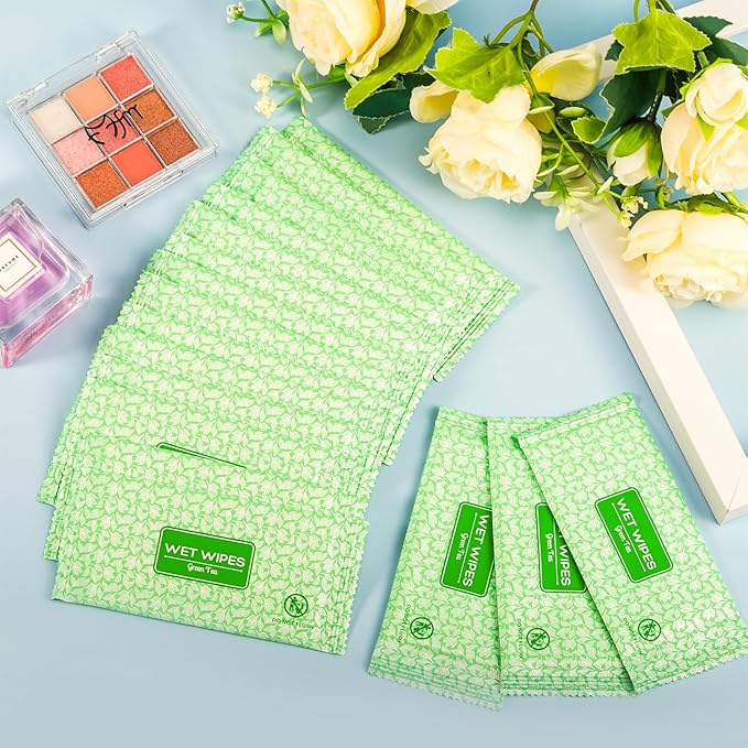 100 Pcs Wet Wipes Individually Wrapped, Personal Cleansing Wipe, Travel Size Hand Wipe, Green Tea Wipes Bulk for Homeless, Suitable for Restaurant, Wedding, Barbecue, Light Green (100 PCS)