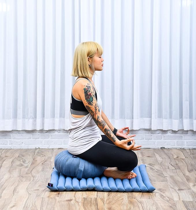 Leewadee Meditation Cushion Set – 1 Round Zafu Meditation Pillow and 1 Square Roll-Up Zabuton Meditation Mat, Pillows Bundle Filled with Kapok