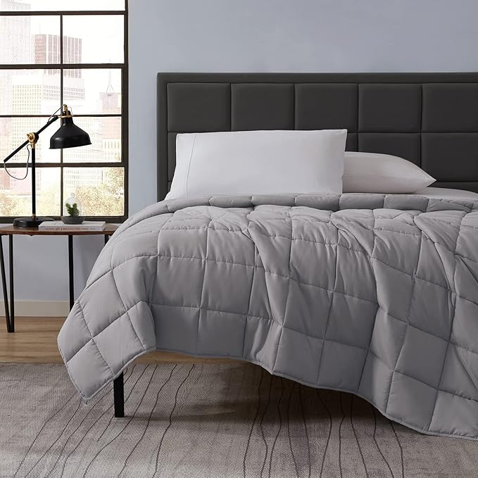 L'AGRATY Weighted Blanket Kids- 40"x60" 10lbs Cooling Breathable Microfiber Material with Glass Beads Small Blanket for All-Season Summer Fall Winter Soft Thick Comfort