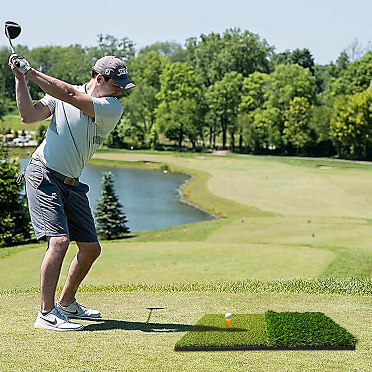 Aislor Golf 2-in-1 Double Grass Folding Strike Pad - Double Grass Pattern Design, Indoor and Outdoor Multi Functional Training Mat