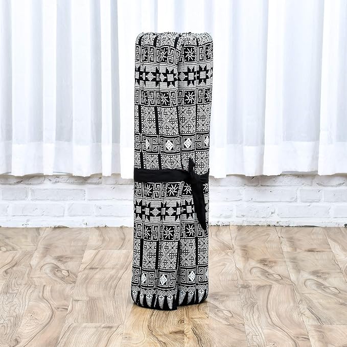 Leewadee Zabuton Seating Cushion – Square Floor Seat for Meditation Exercises, Light Yoga Mat Filled with Kapok